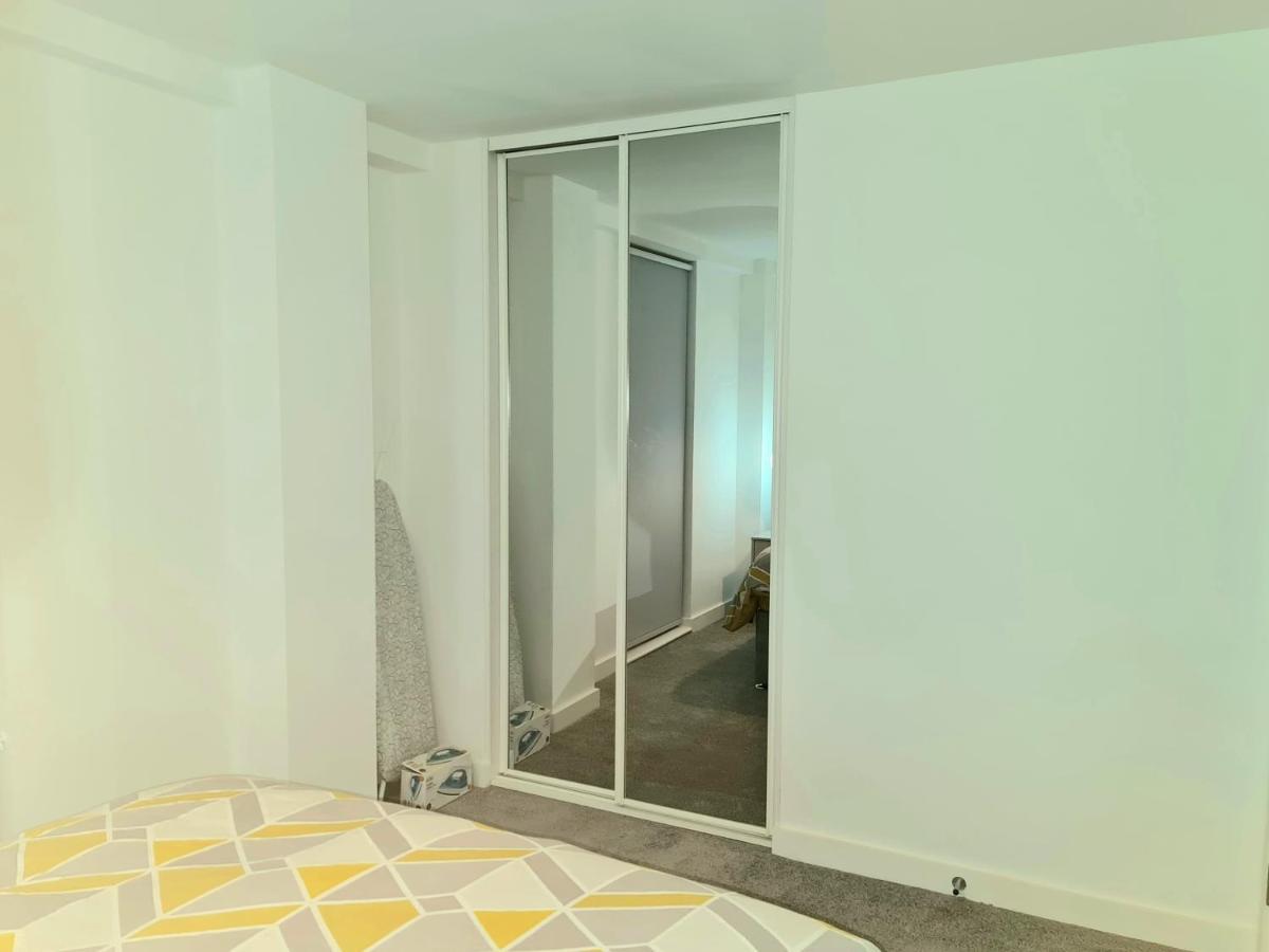 Exquisite Cosy 2-Bed Apartment In Salford Manchester Exterior foto